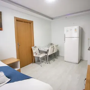 Gueven House Provincia di Istanbul