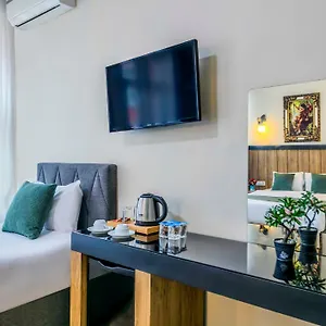 La Pera Hotel